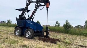 Бурим диаметр 400мм. на глубину 1,8м., АТ-350М #погрузчик #минипогрузчик #стройка #ямобур