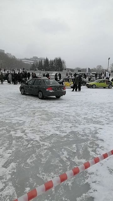 Дорохов Денис на старте смотреть онлайн