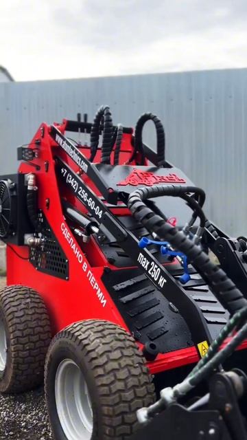 IPixeL, 4 гидромотора, 29л.с.! #погрузчик #минипогрузчик #пермь #ландшафтныйдизайн смотреть онлайн