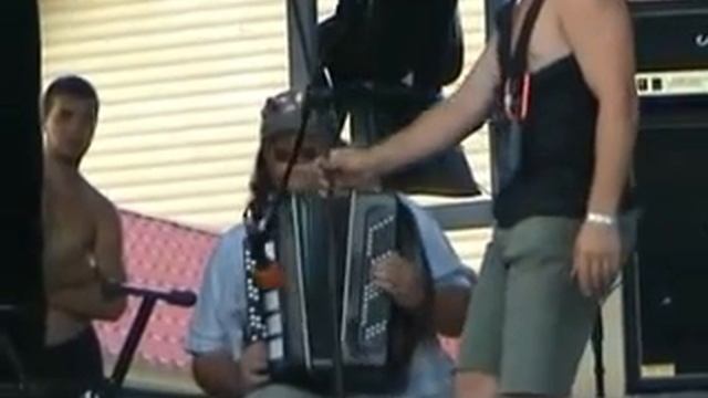 4-й ДУСТ - ПЛЯЖНЫЙ ВАЛЬСОК.avi смотреть онлайн