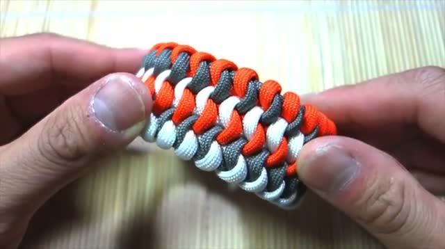 How to Make a Mated Snake Knot Paracord Bracelet Tutorial_270p_360p смотреть онлайн