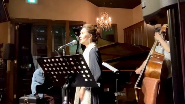 Fly Me To The Moon in MonaPETRO Live iPadで生撮り смотреть онлайн