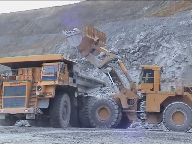 РУДНИК "ЖЕЛЕЗНЫЙ" (2007г) смотреть онлайн