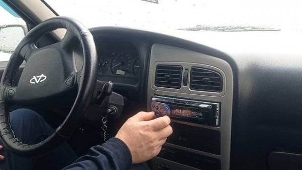 Установка сабвуфера Barracuda-12A Flat 1 от DL AUDIO