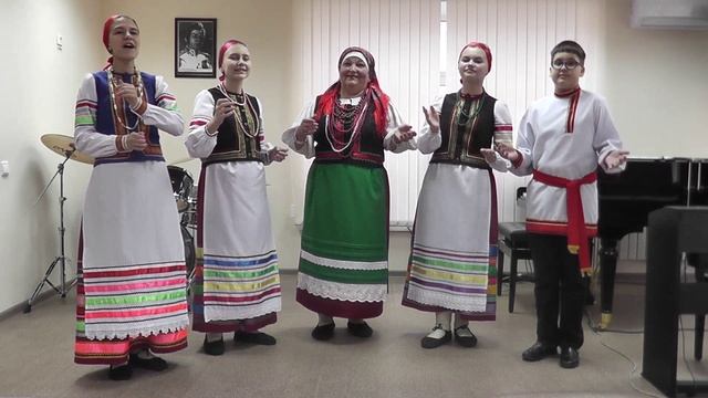 "Ой, тара-ши, тара"- скоморошная, с. Фощеватово Волоконовского района Белгородской области смотреть онлайн