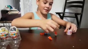 Распаковка много Киндеров Гадкий Я Kinder Surprise миньены