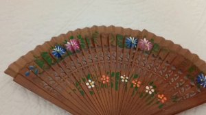 68. Куча вещей с барахолки из пригорода Парижа. Обзор рынка и примерка вещей. #барахолка