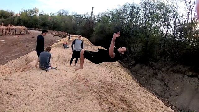 Падения (ФЭЙЛЫ) Vs Удачные ПОПЫТКИ ЛУЧШИХ Элементов На Турнике И Брусьях За 2020 ГОД (ЧАСТЬ 2) ★ смотреть онлайн