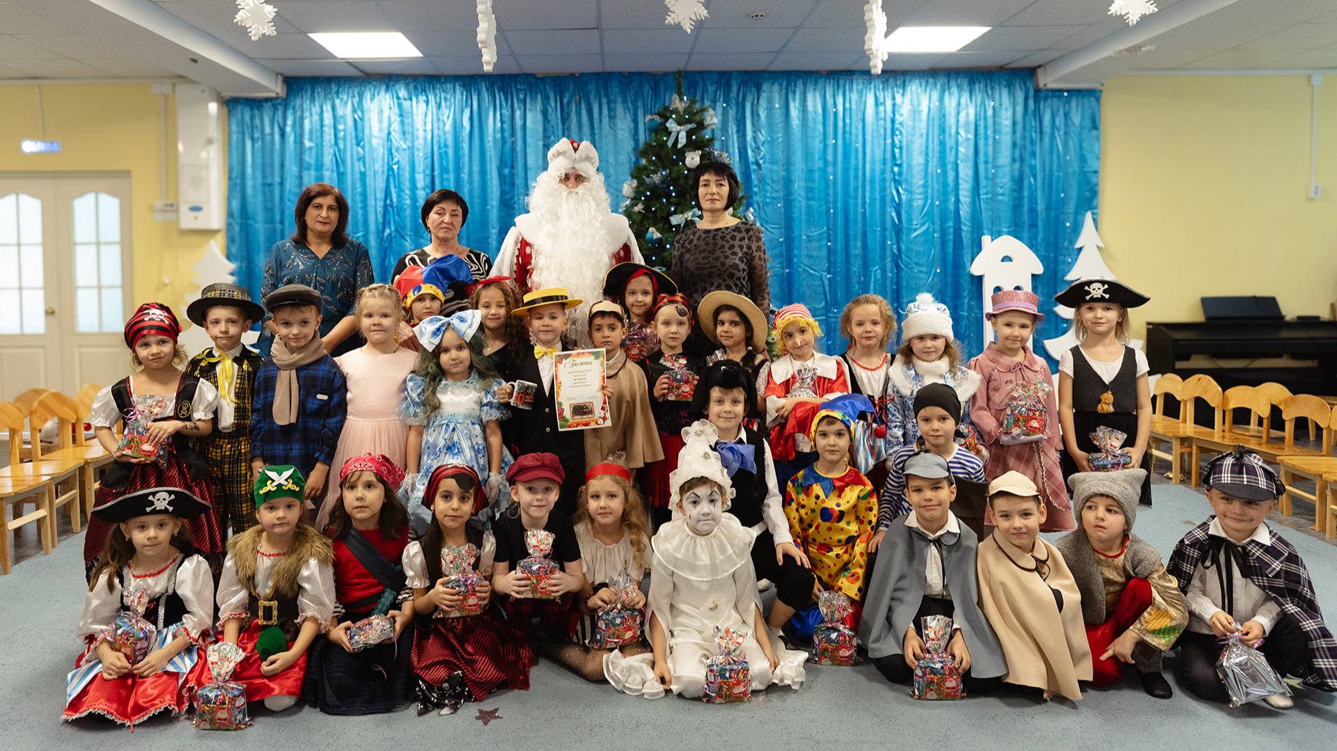 Новогодний утренник 2025 года 9я группа смотреть онлайн
