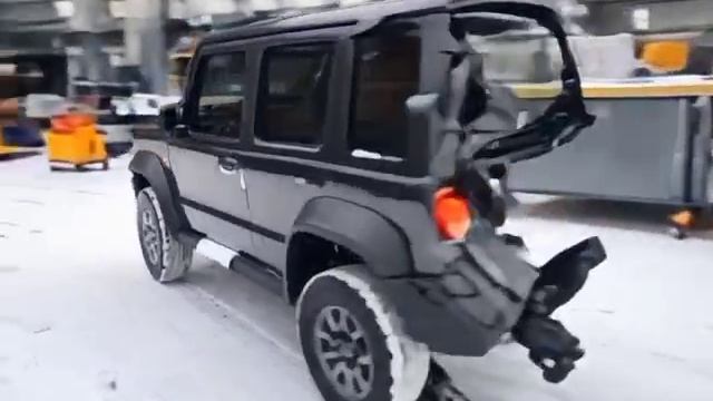 Suzuki Jimny смотреть онлайн