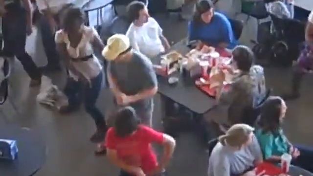 Флешмоб в кафешке смотреть онлайн