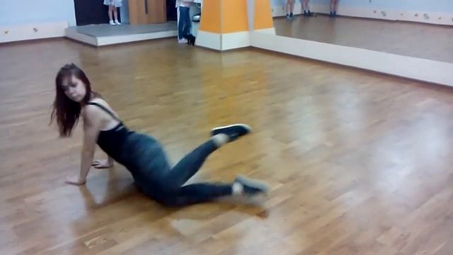 Skills sexy Girl Dance / Dance studio lesson смотреть онлайн