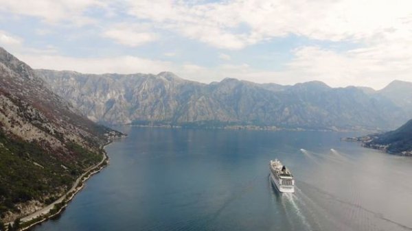 Dj Kapral & Dolocheeva - Masterpiece