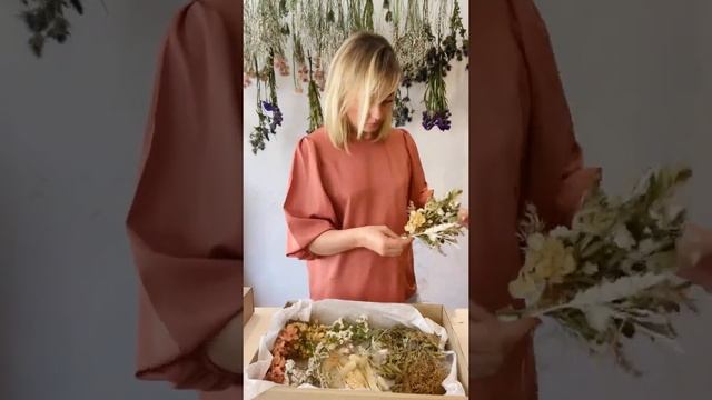 How to Create a dried Floral Crown смотреть онлайн