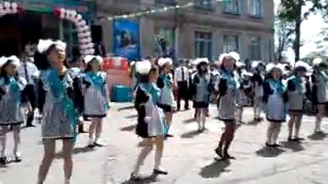 последний звонок танец 11 класс смотреть онлайн