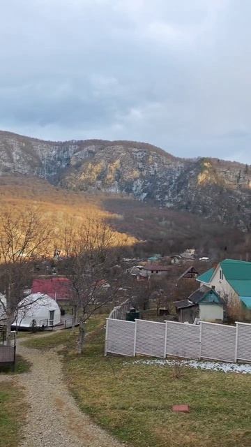 глэмпинг панорама у гуамского ущелья с чудесным видом на горы смотреть онлайн