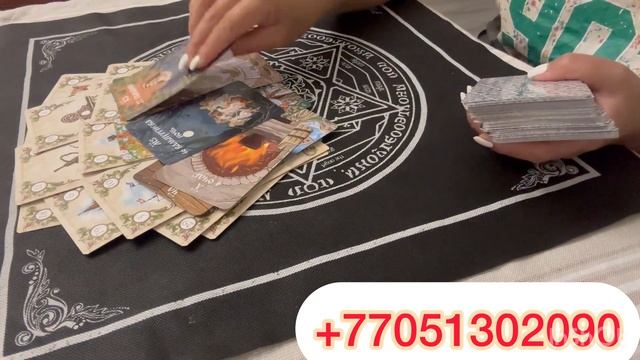 Что планирует враги относительно вас?#тарорасклад #тароонлайн #любовныйтреугольник #порча смотреть онлайн