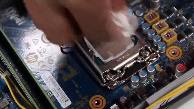 Replace the Heat Sink | HP ProDesk 400 G6, G5 and G4 Small Form Factor PC | HP смотреть онлайн
