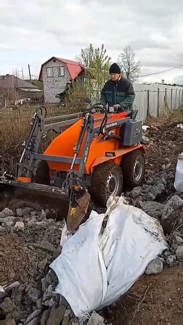 Первый выезд, майские 2024 на АТ-350М! #погрузчик #минипогрузчик #пермь смотреть онлайн