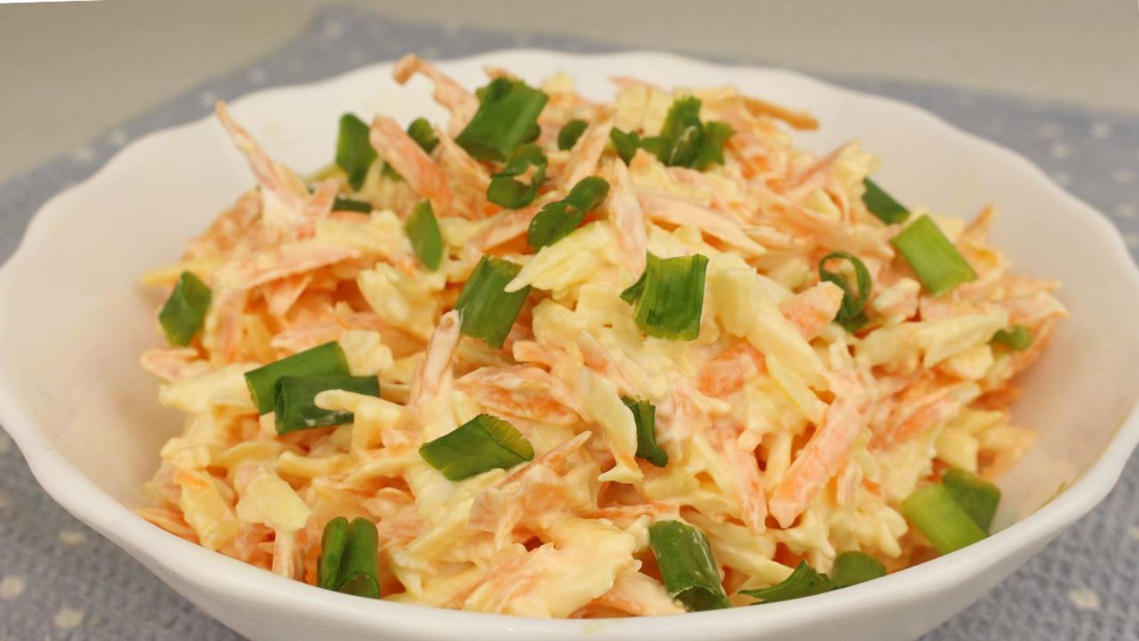 Морковный салат с чесноком и сыром! Без майонеза! смотреть онлайн