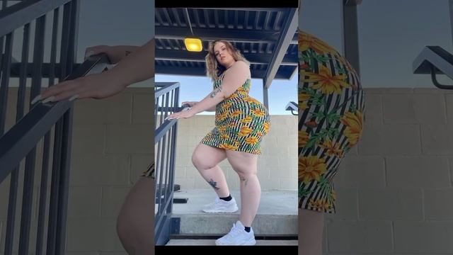 Laney Hades - Curvy Model | Plus Size Fashion смотреть онлайн
