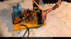 Схема УНЧ на транзисторах времён СССР.