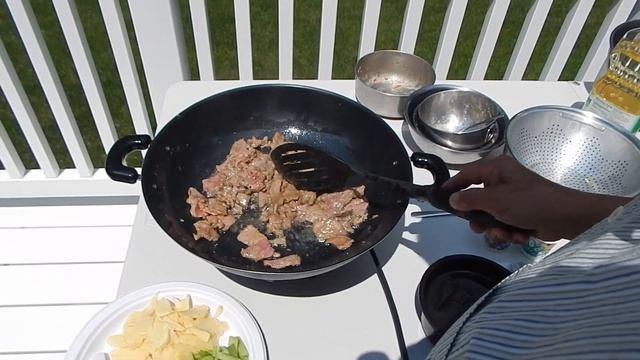 Ginger Beef Stir Fry смотреть онлайн