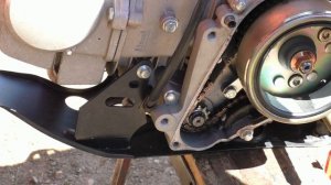 Ремонт крышки генератора питбайка и устранение провиса приводной  цепи электростартера.