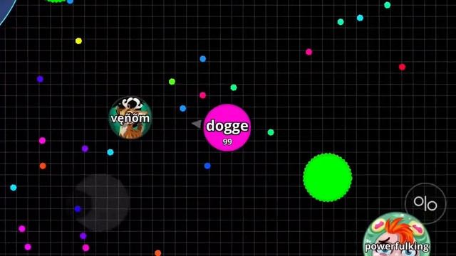 Playing Agari.io смотреть онлайн