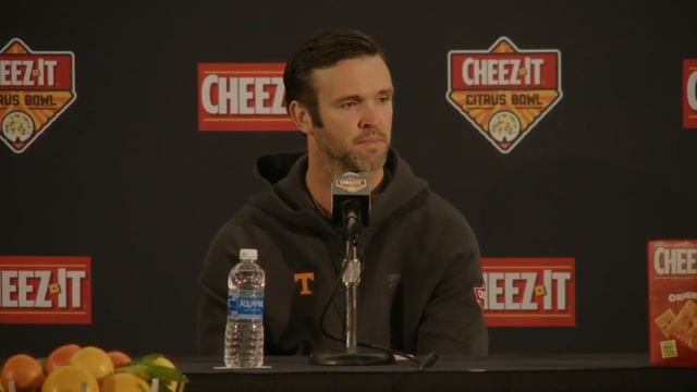 PRESS CONFERENCE: Vols OC Joey Halzle, OL Cooper Mays preview Citrus Bowl смотреть онлайн