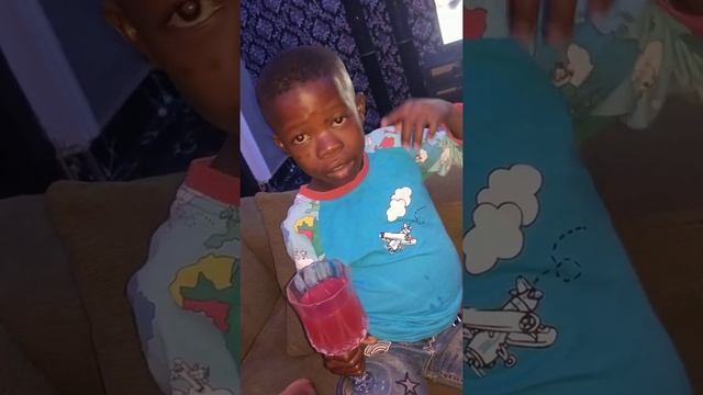 We are begging you Mr. President to let's celebrate the Salah смотреть онлайн