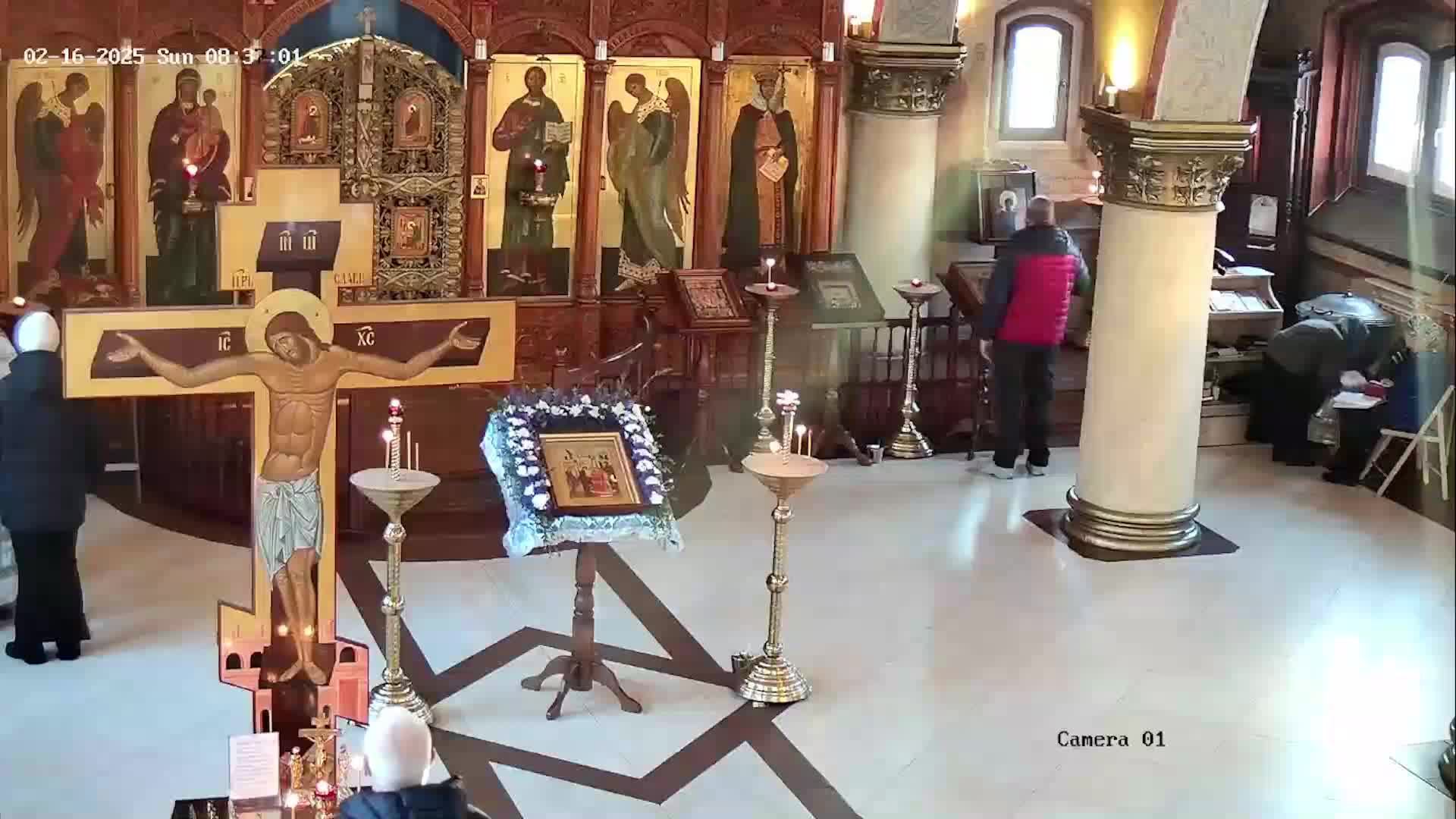 Божественная литургия. 16.02.2025 в 9-00. смотреть онлайн