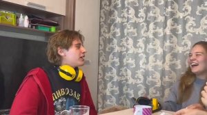 ГРОМКИЙ ВОПРОС на коленке