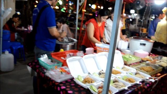 Night bazaar in Phuket! смотреть онлайн