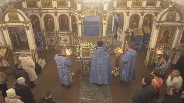 Запись трансляции 15 февраля 17:00. Всенощное бдение смотреть онлайн