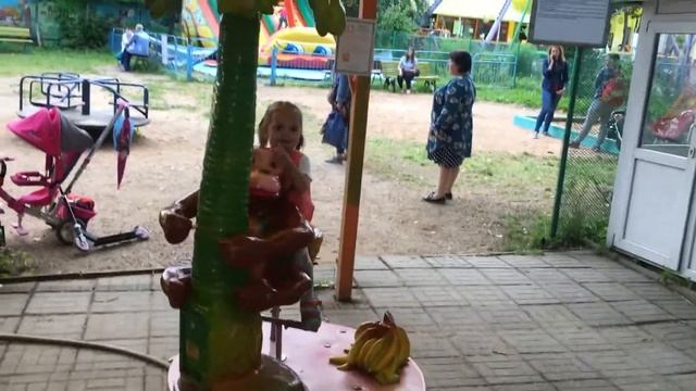Парк. Дети. Сергиев Посад смотреть онлайн