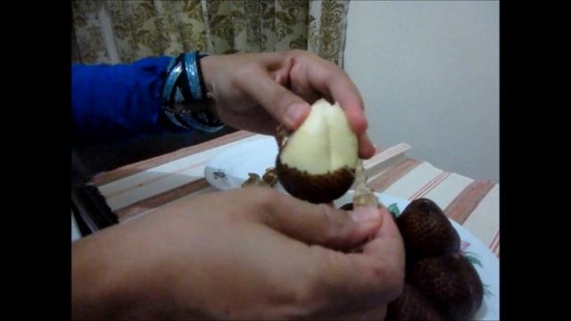 Salak / Snake fruit review смотреть онлайн