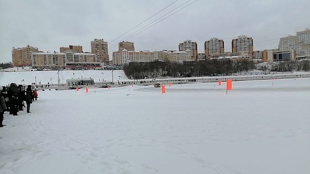 красивый заезд классики Чебоксары 16 февраля 2025год на заливе. смотреть онлайн