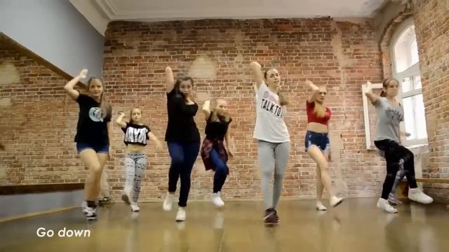 Dancehall steps choreo "Busy Signal - Grease Up" by Lena Korneychuk смотреть онлайн