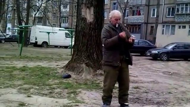 танцор бомж