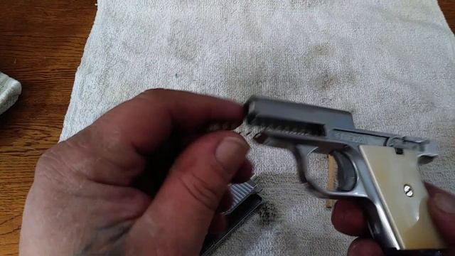 HOW TO FIELD STRIP A PHOENIX RAVEN .25 AUTO смотреть онлайн