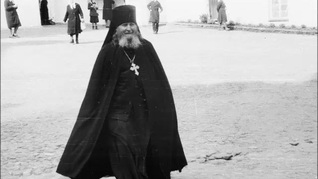 Схиигумен Савва Остапенко. О пути ко спасению и из поучений Арсения Афонского смотреть онлайн