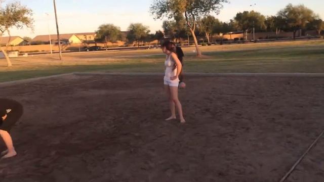 Volleyball at the park смотреть онлайн