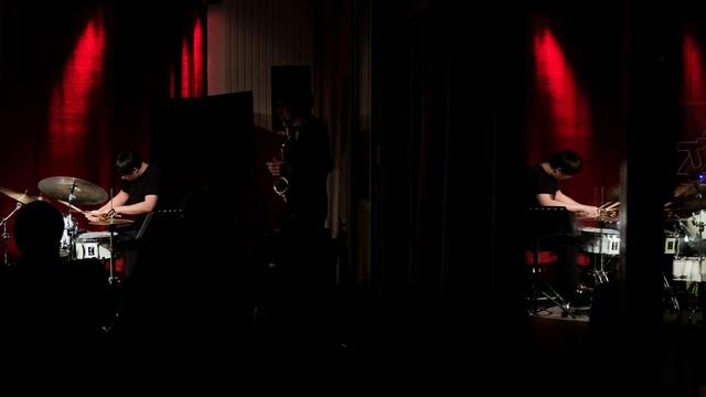 Da Xia — Anton Mangold Quartet feat. Zhihan Xu смотреть онлайн