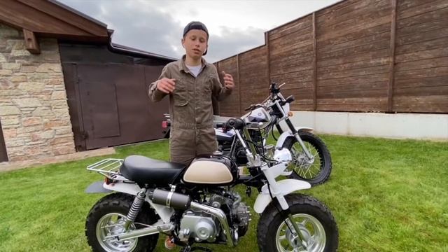 HONDA MONKEY MOONBOOT Vs Yamaha TW200