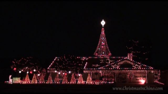 Sandstorm - 2009 - Christmas Lights - Chino, CA - Darude Techno смотреть онлайн