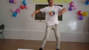 Танец Electro-Tecktonik