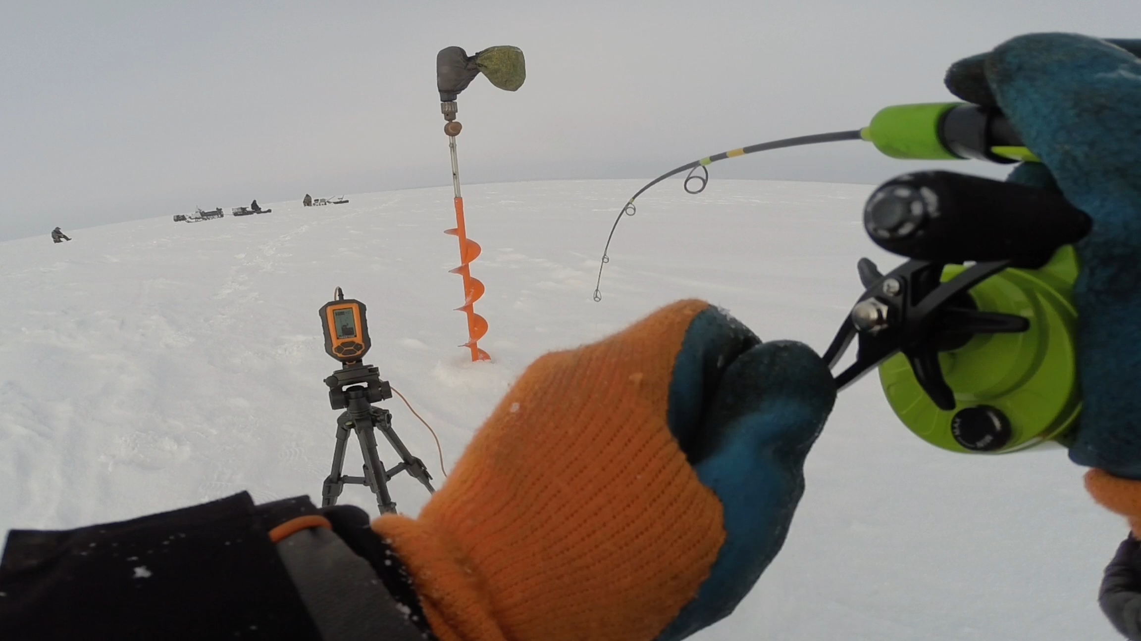 НАШЛИ РЫБКУ С ПЕРВЫХ ЛУНОК.РЫБАЛКА НА СУДАКА.РЫБАЛКА НА ОБСКОМ ВОДОХРАНИЛИЩЕ смотреть онлайн
