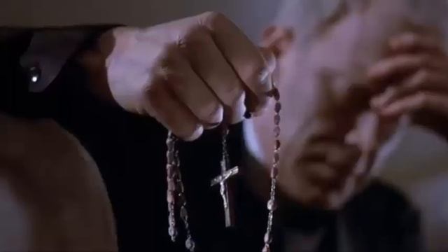 Екзорсист пародия част 5 смотреть онлайн