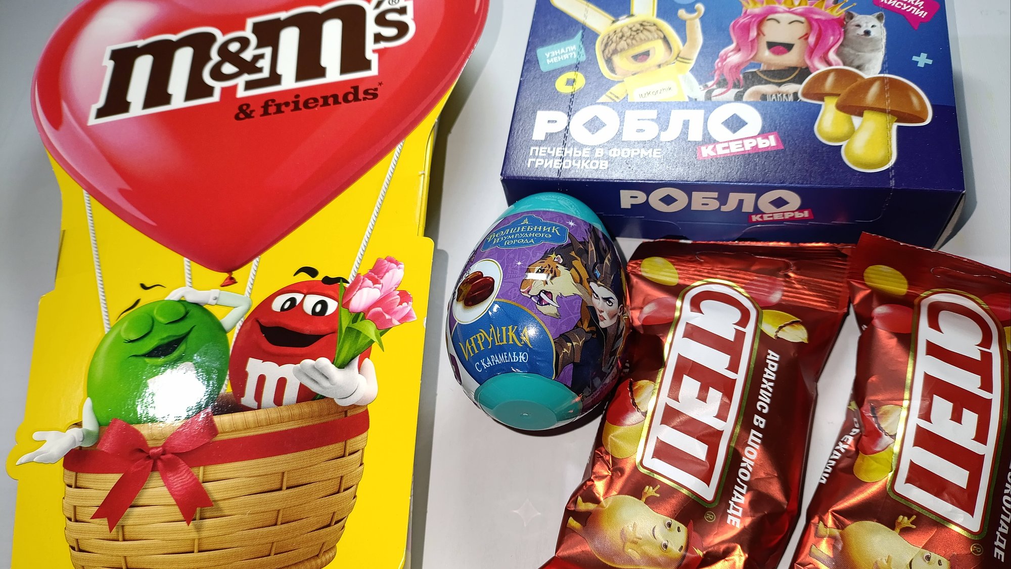 АСМР Шоколадный 🍰🍩🍫 приятные звуки АСМР распаковки и раскладывание шоколада и вкусняшек ❤️ смотреть онлайн